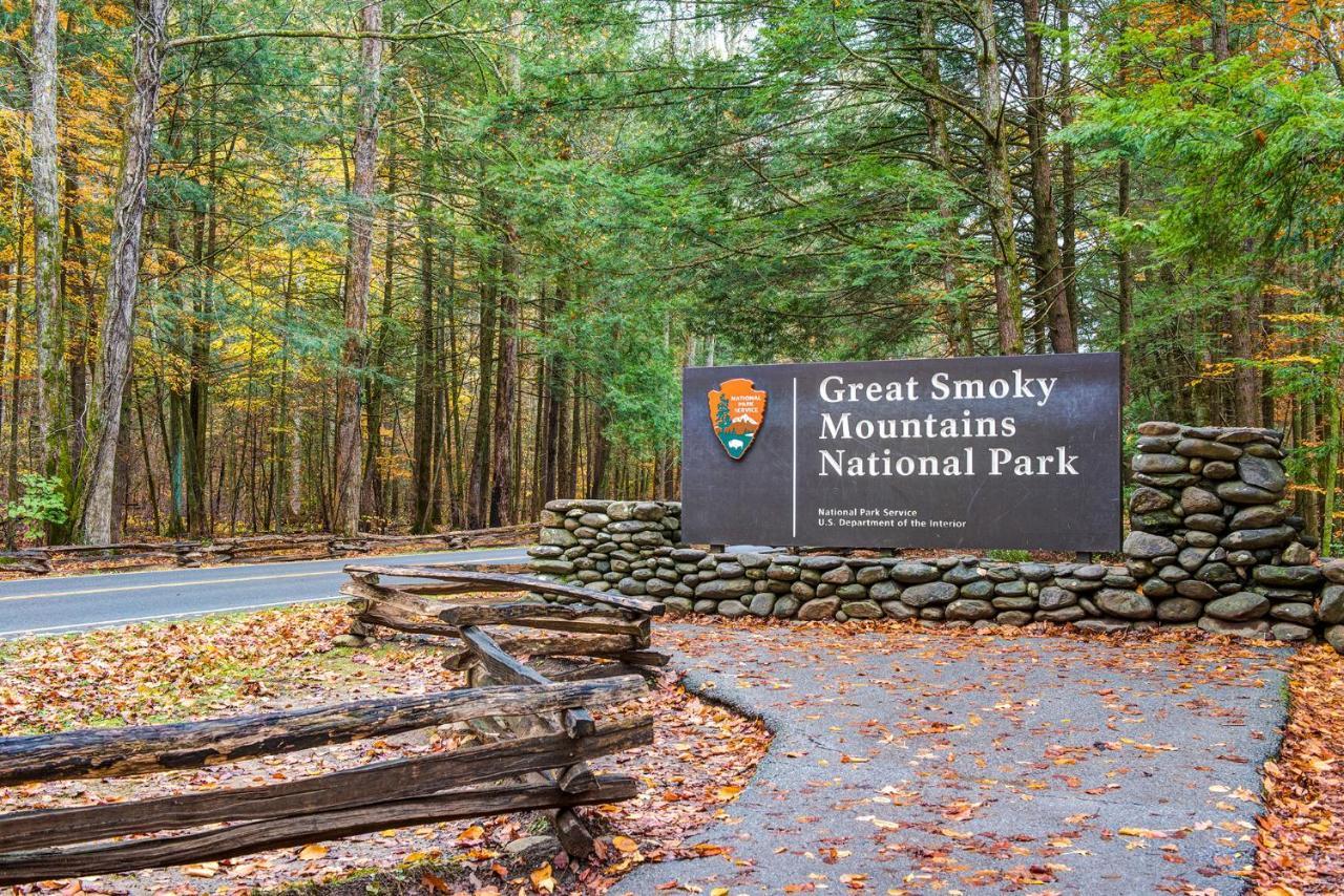 Hemlock Manor Βίλα Gatlinburg Εξωτερικό φωτογραφία